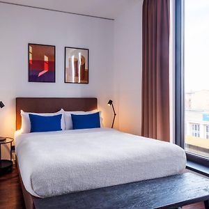 Habitación Mediana con Cama King
